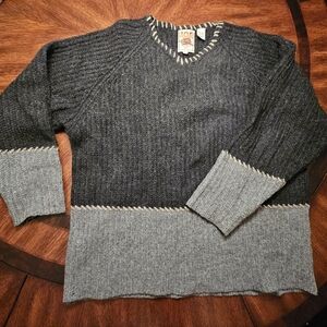 Men's Joseph Abboud XL 100% wool charcoal/black and gray v-neck sweater